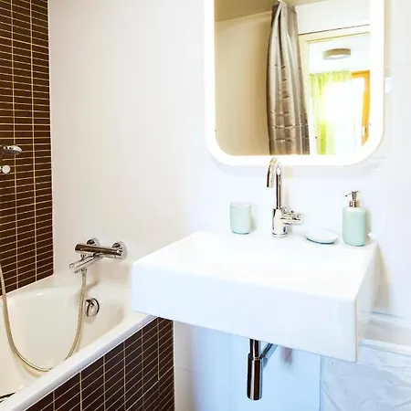 Apartament Modern Charvatova