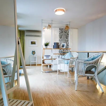 Apartament Modern Charvatova Praga