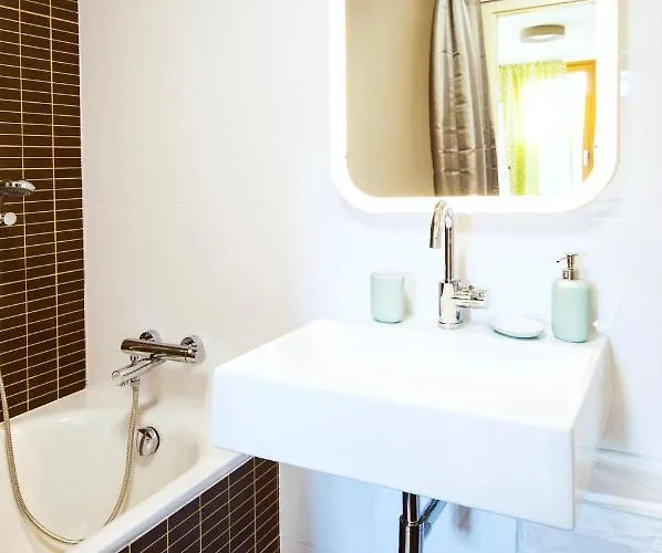 Apartamento Modern Charvatova