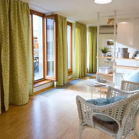 Modern Charvatova