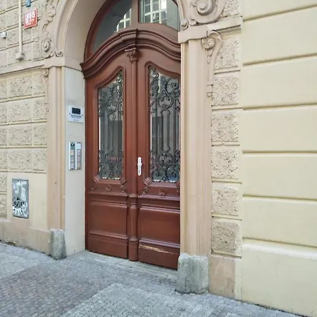 Lägenhet Modern Charvatova Prag