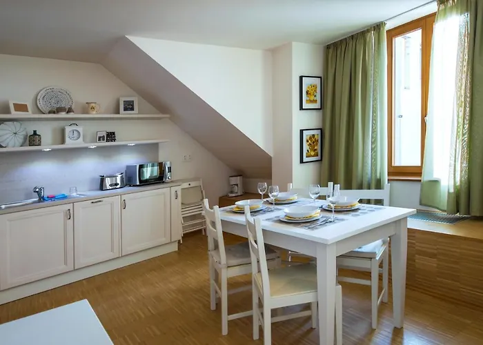 Appartamento Modern Charvatova Praga
