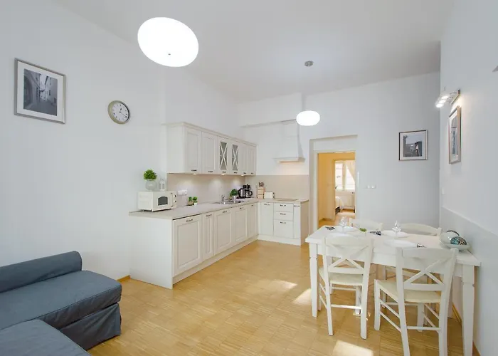 Lägenhet Modern Charvatova Prag
