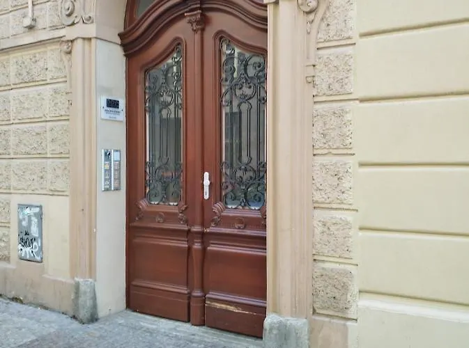 Appartamento Modern Charvatova Praga